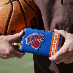 NBA Wallets< New York Knicks Patch Icons Zip Around Wallet