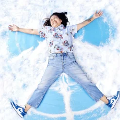 Unisex Disney Tops<Stitch Holiday Snow Camp Shirt